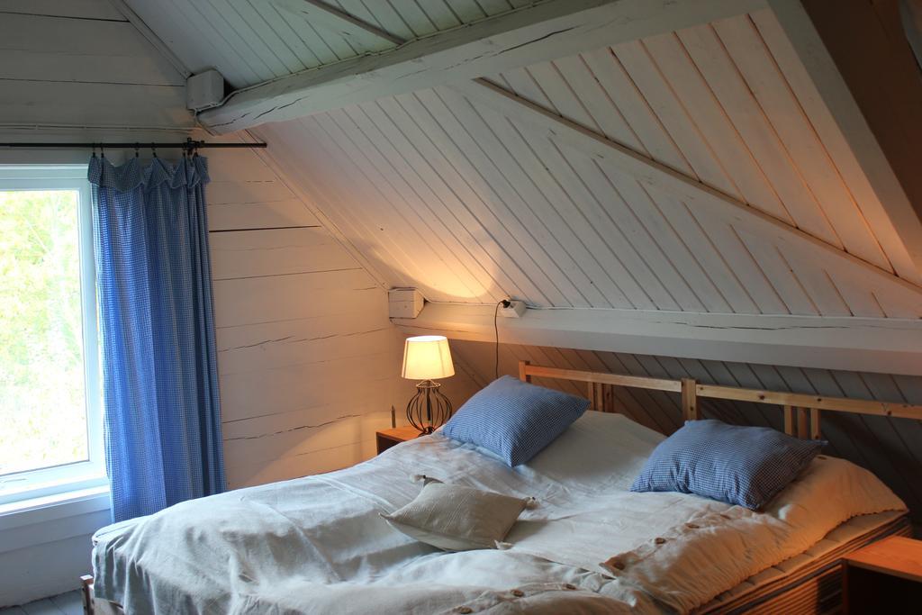 Hoiland Gard Gardshotellet Hjelmeland エクステリア 写真