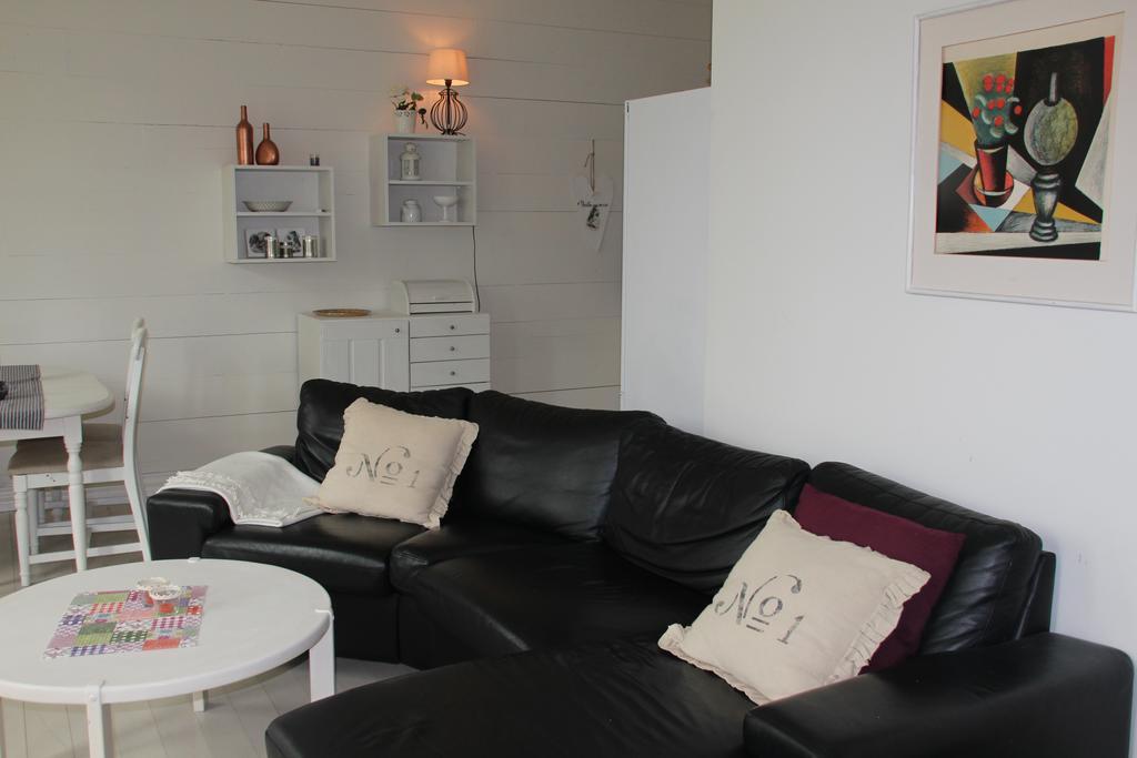 Hoiland Gard Gardshotellet Hjelmeland エクステリア 写真