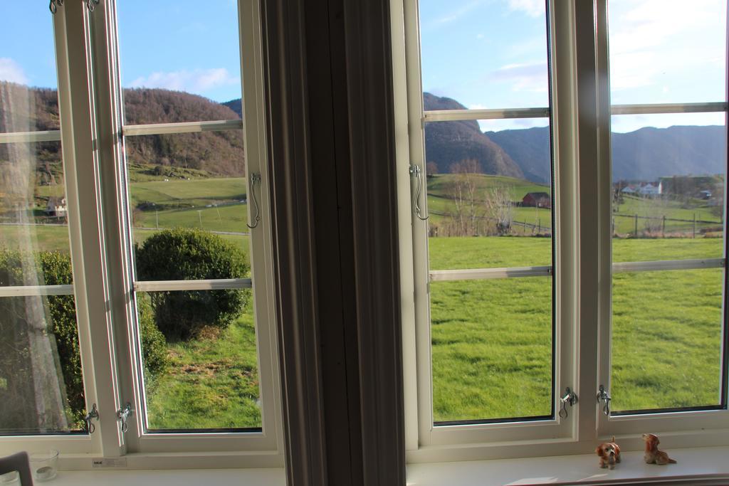 Hoiland Gard Gardshotellet Hjelmeland エクステリア 写真
